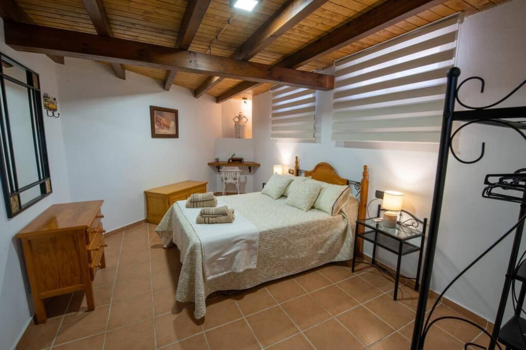 Casa Cuesta Del álamo. Vistas Frente Puente Lata Сasa de vacaciones