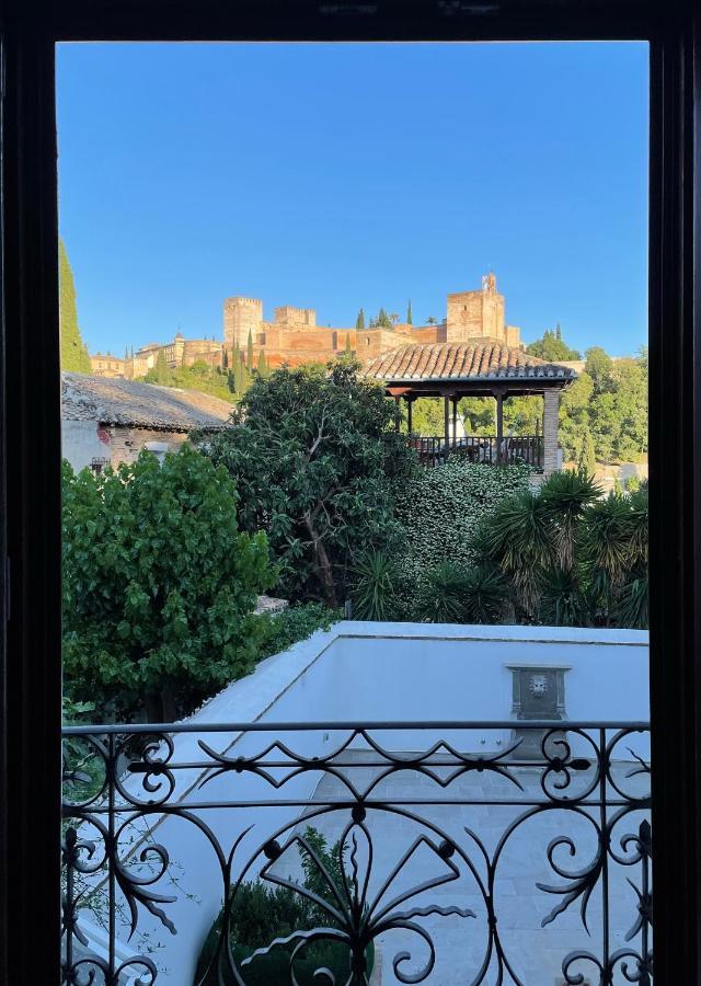 Carmen De Vidal - Un Mirador A La Alhambra *