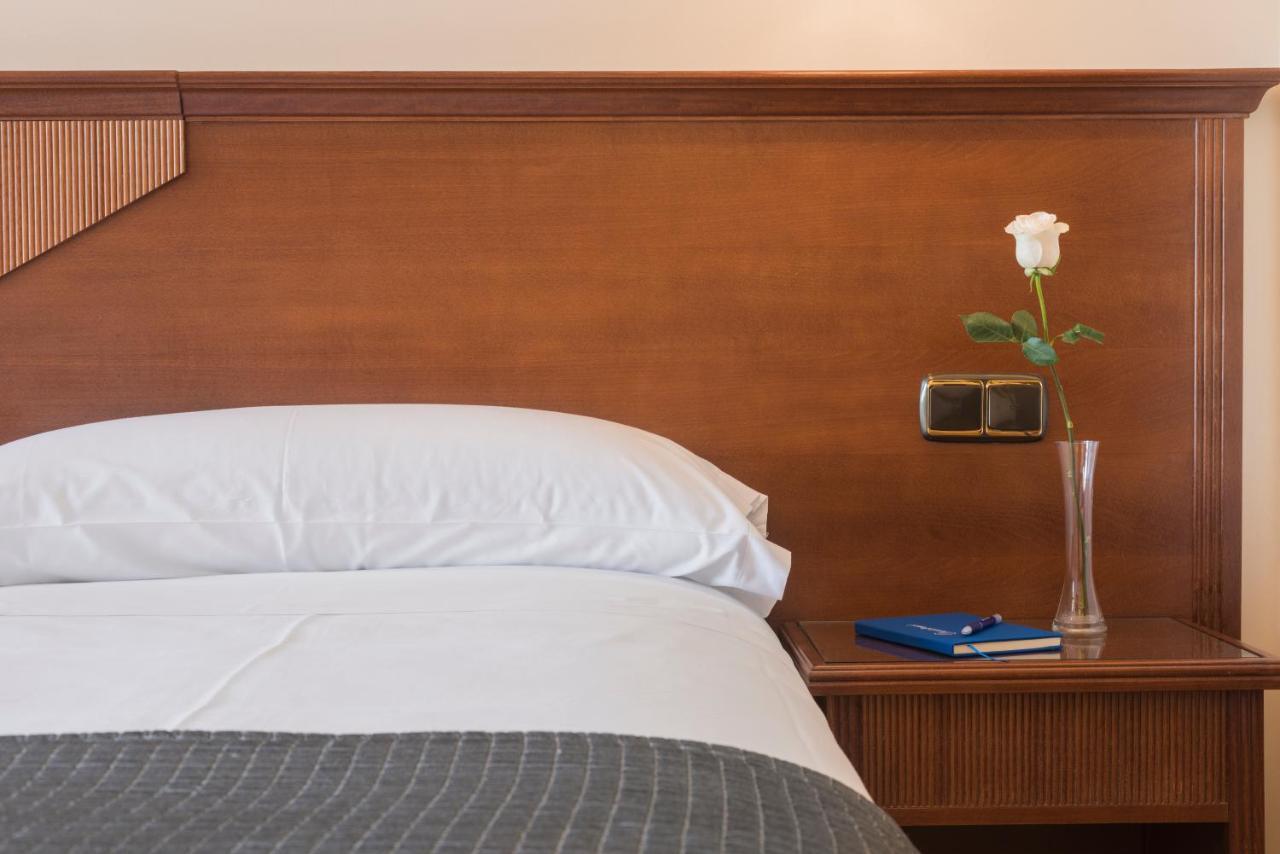 Porcel Alixares Hotel 4*