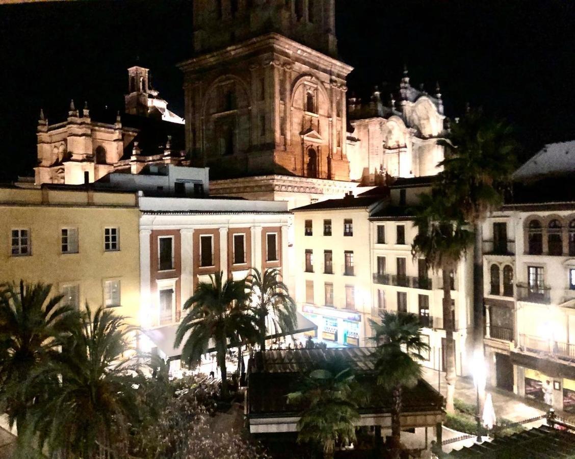 Romanillaloft Con Vistas A La Catedral Y Muy Acogedor * Granada