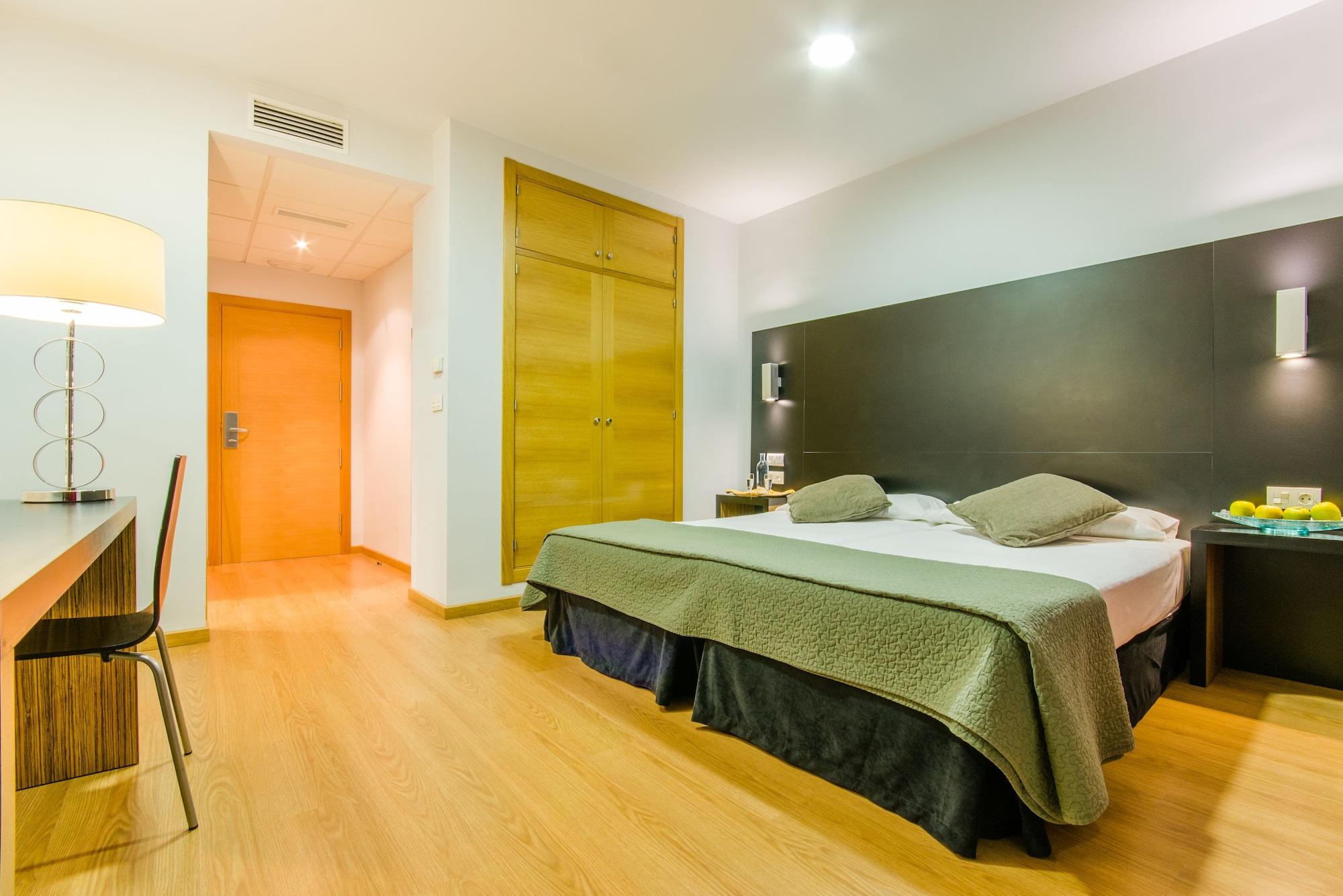 Hotel Yit Alcover 2*