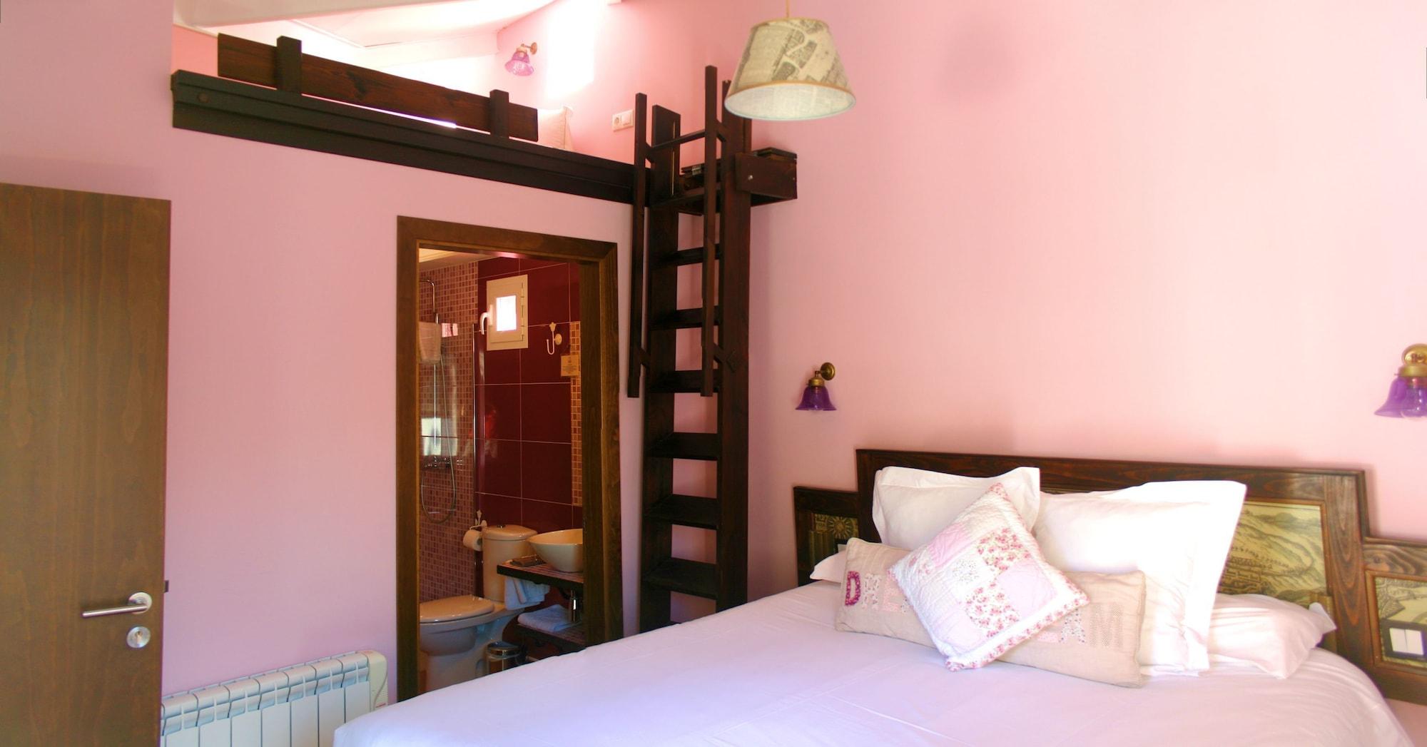 Hotel Posada De Quijada 3*