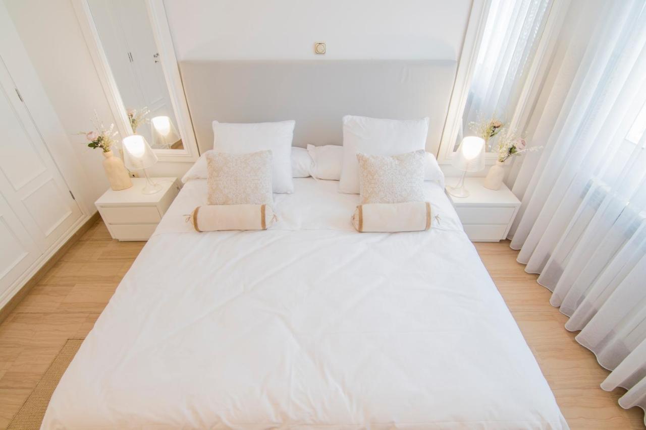Apartamento En Zona Centro De *