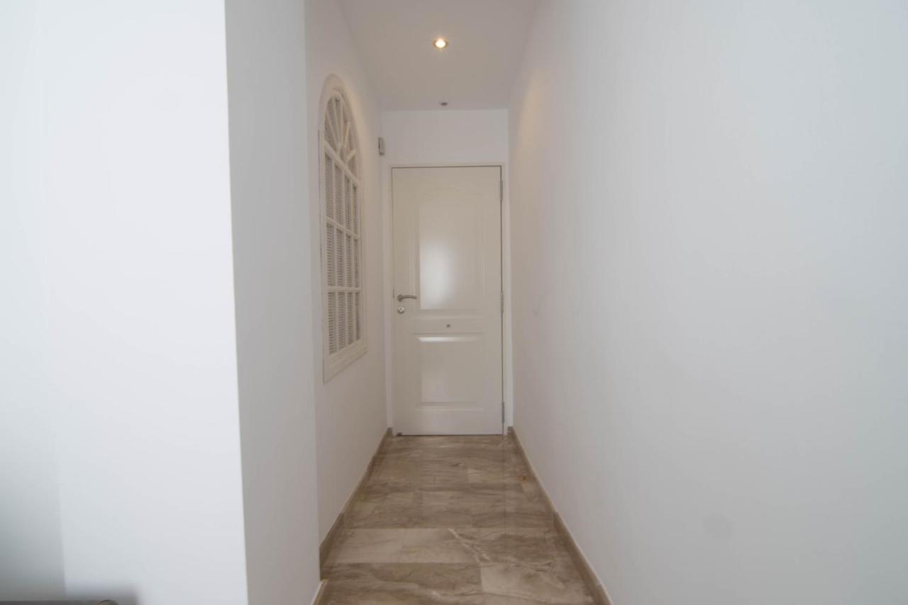 Apartamento En Zona Centro De *