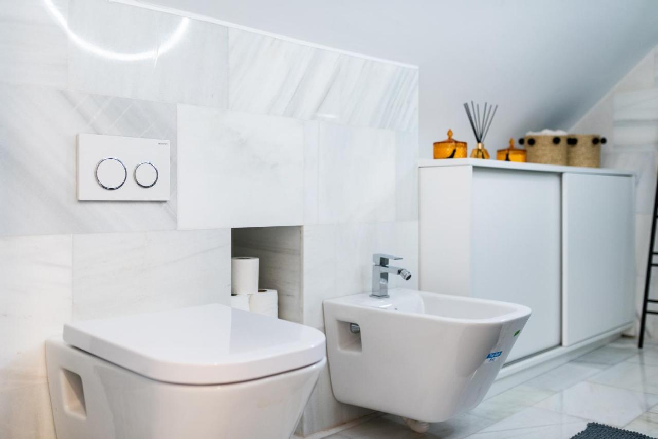 Wekey Homes Aben Humeya, Centro