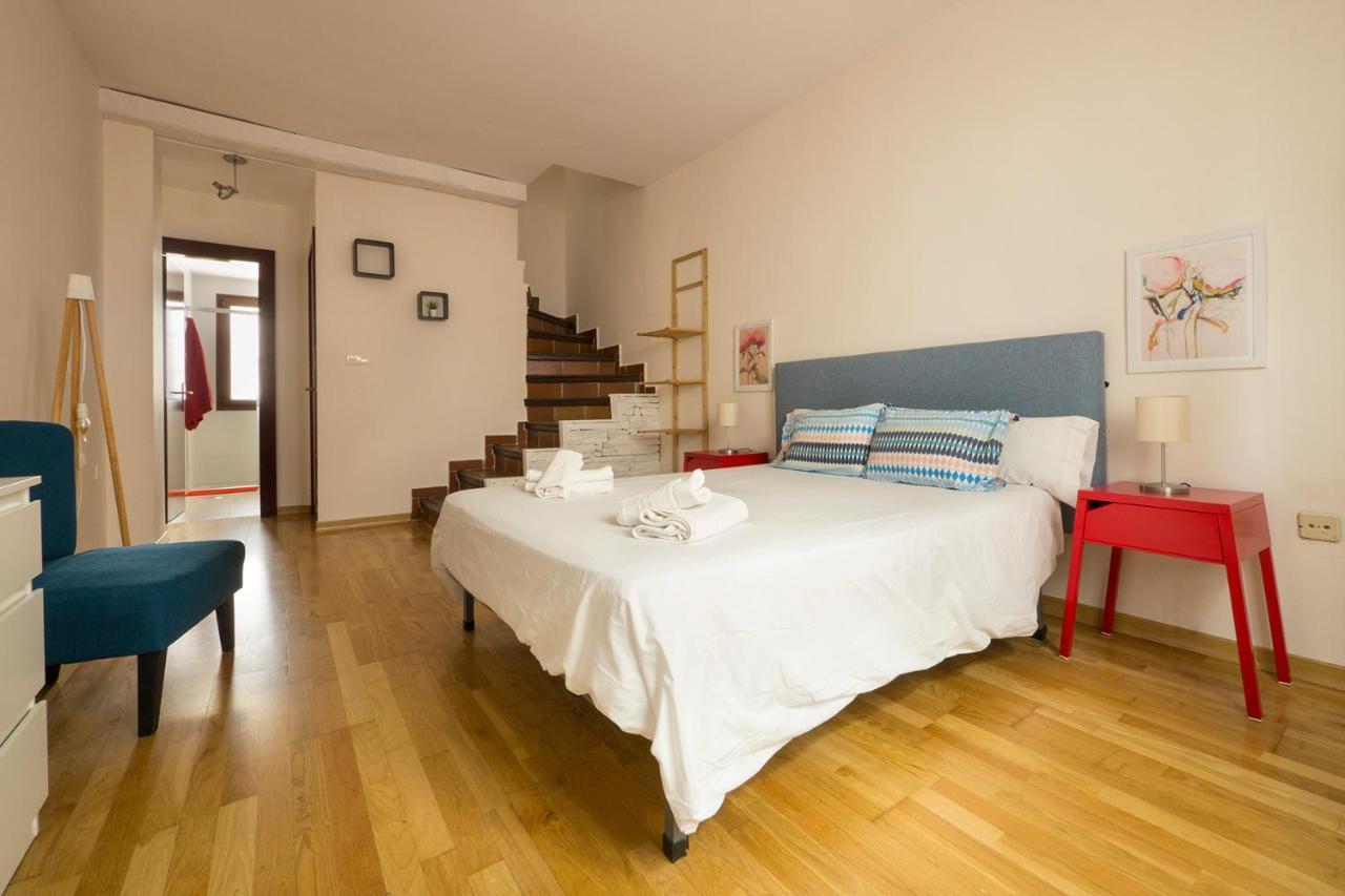 Apartamento Coqueto Duplex Con Terraza Privada Y Parking Granada
