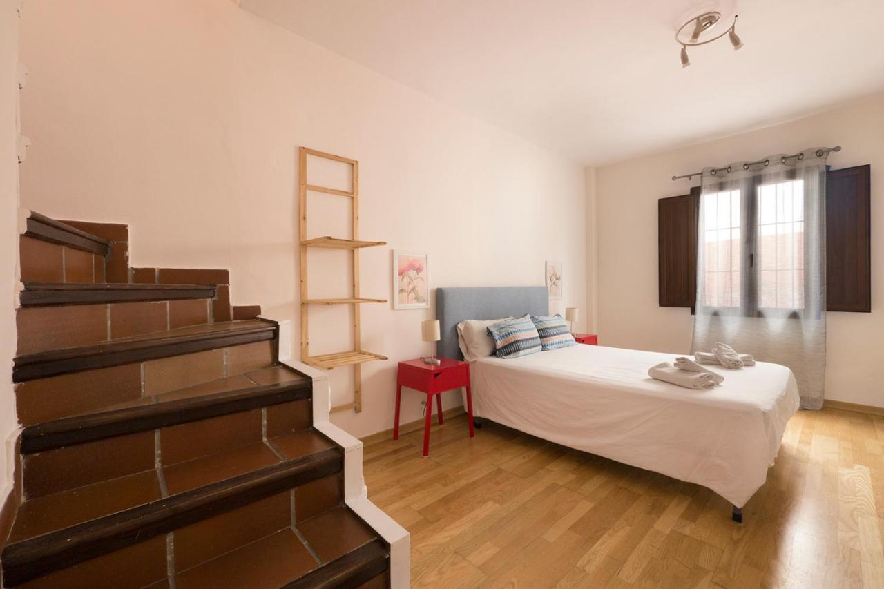 Coqueto Duplex Con Terraza Privada Y Parking *
