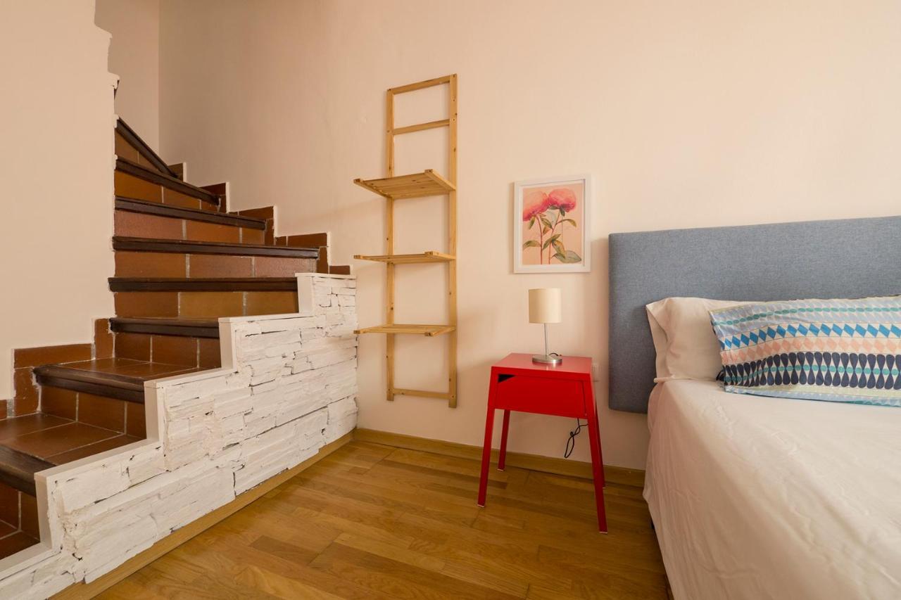 Apartamento Coqueto Duplex Con Terraza Privada Y Parking