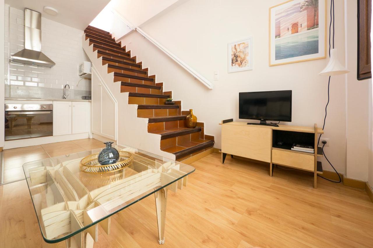Coqueto Duplex Con Terraza Privada Y Parking Apartamento *