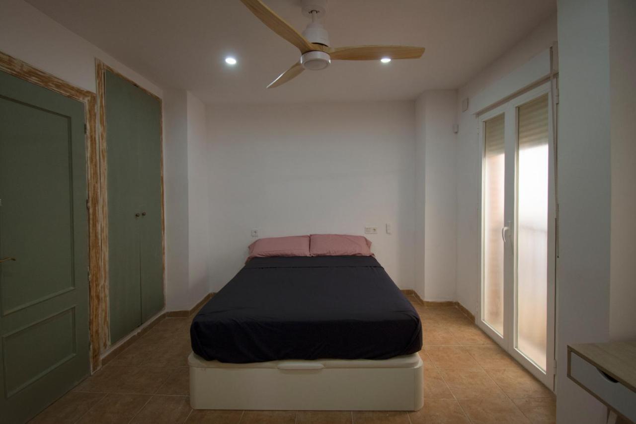 Habitación en casa particular Con Bano Privado En Casa De 3 En El Barrio Mas Historico Granada