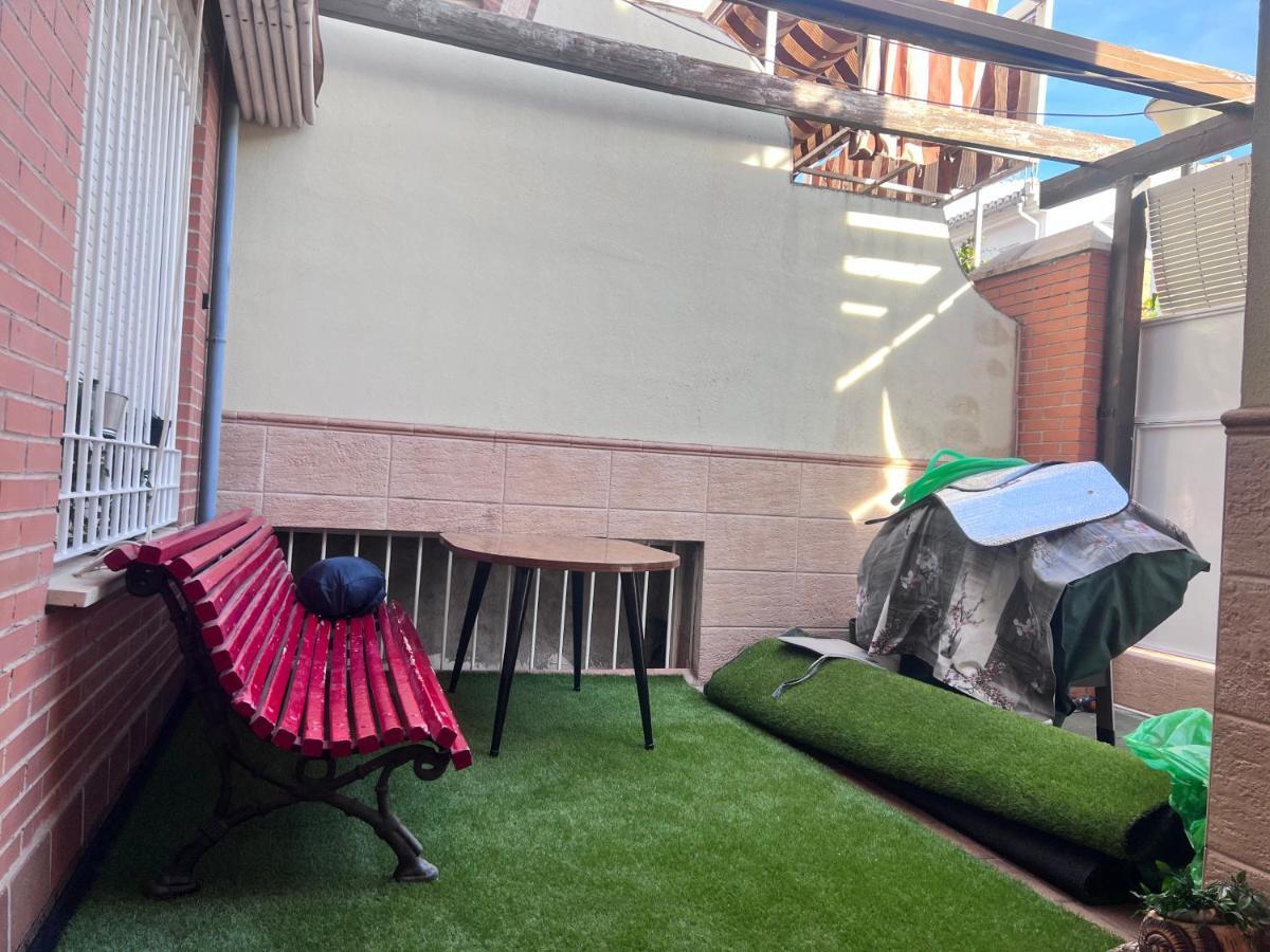 Casa Ideal Familias Y Grupos Con Balcones Exterior Soleada Patios Cerca Alhambra, Sierra Nevada, Rio Genil, Lancha Del Genil, Parque Llano Y Reloj Del Sol Con Barbacoas, Campo De Futbol, Circuito Gimnasia *