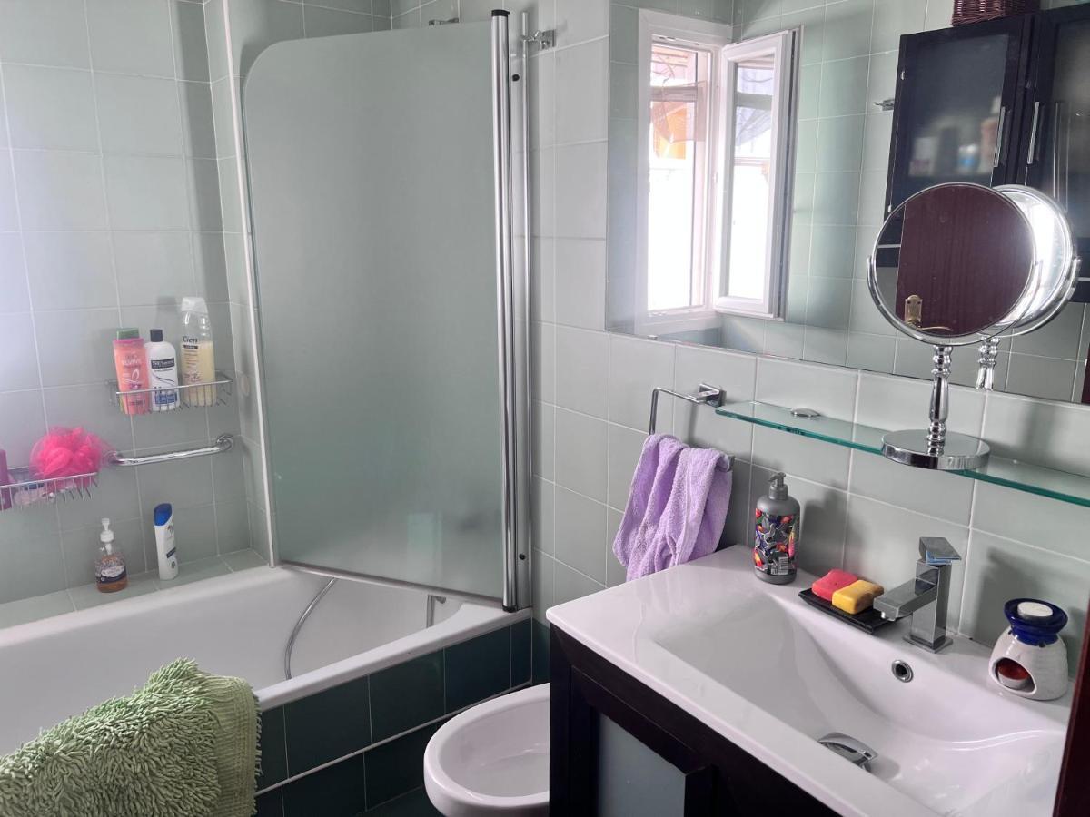 Casa Ideal Familias Y Grupos Con Balcones Exterior Soleada Patios Cerca Alhambra, Sierra Nevada, Rio Genil, Lancha Del Genil, Parque Llano Y Reloj Del Sol Con Barbacoas, Campo De Futbol, Circuito Gimnasia *