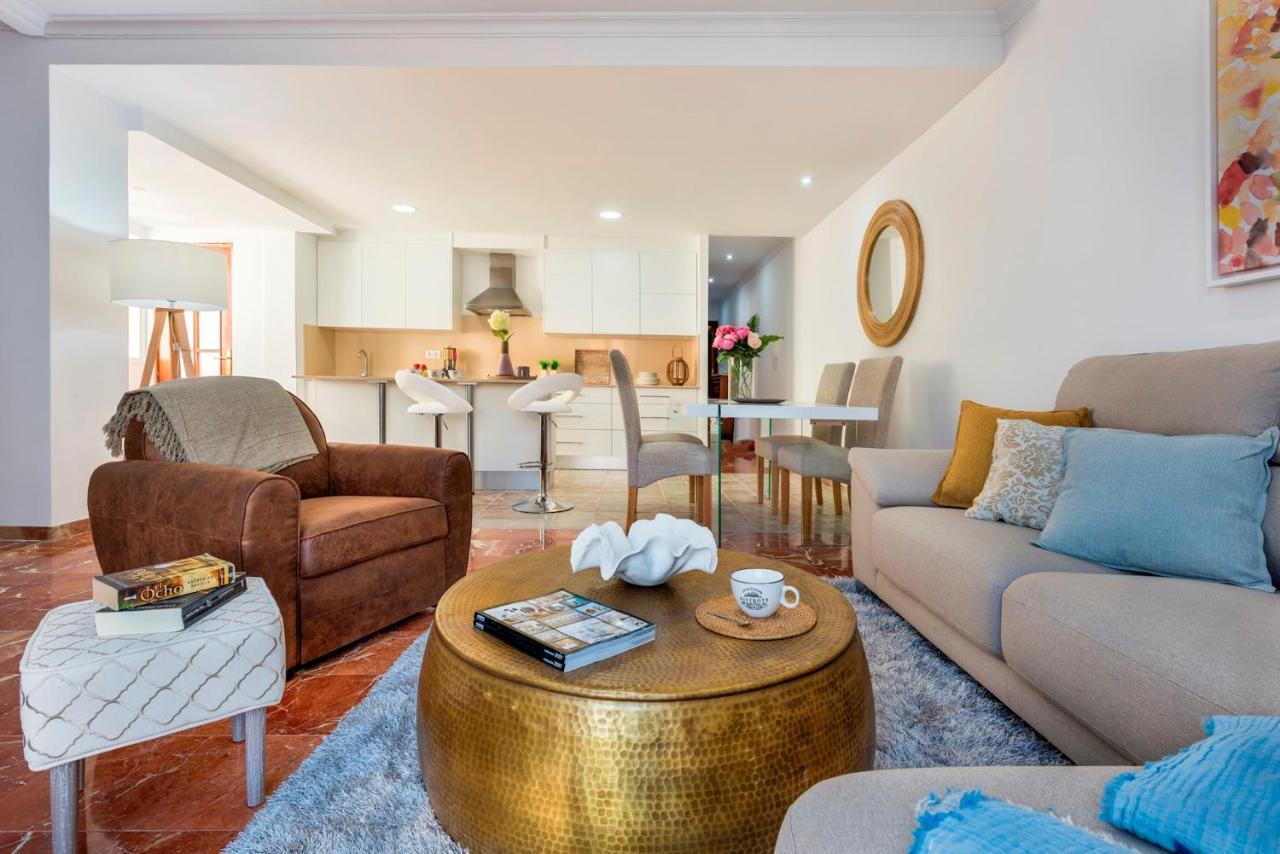 Apartment Genteel Atico Gran Capitan