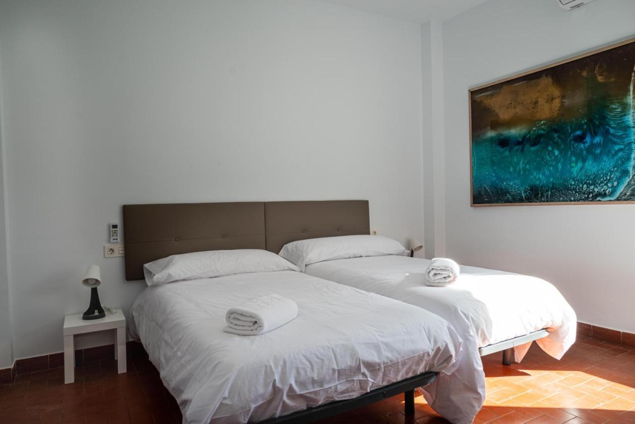 Casa Con Piscina, Barbacoa Y Jardin Para 20 Personas Holiday home *