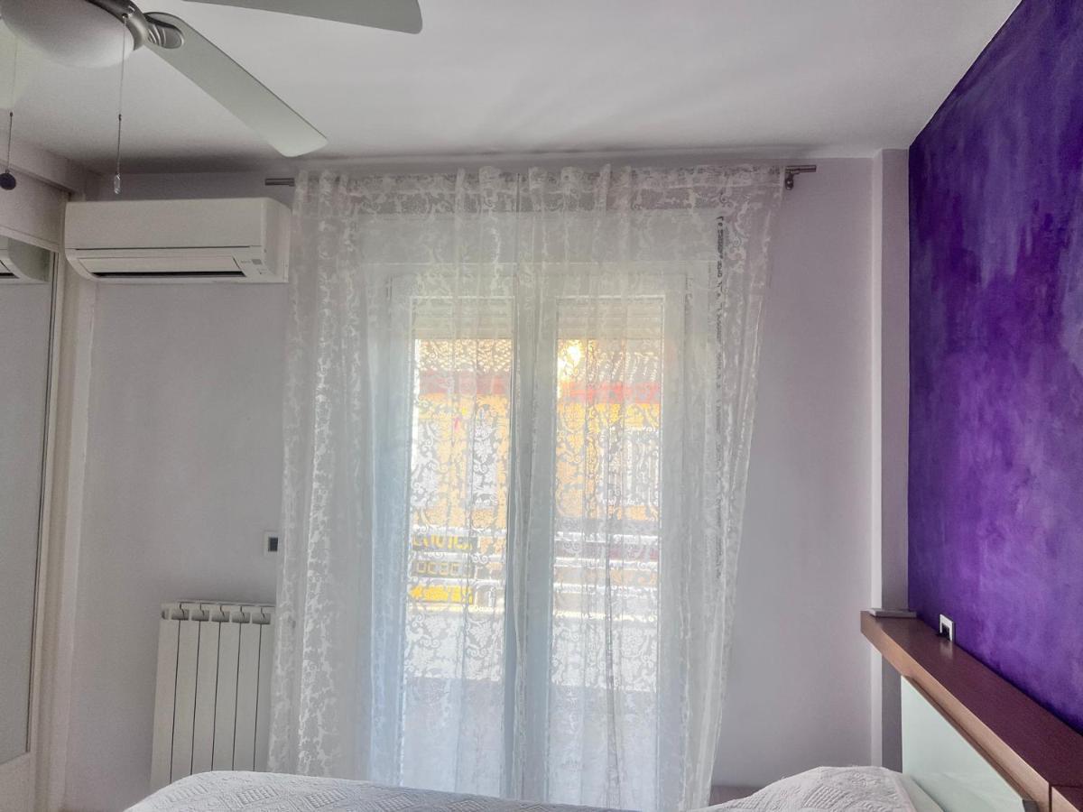 Casa Ideal Familias Y Grupos Con Balcones Exterior Soleada Patios Cerca Alhambra, Sierra Nevada, Rio Genil, Lancha Del Genil, Parque Llano Y Reloj Del Sol Con Barbacoas, Campo De Futbol, Circuito Gimnasia Granada