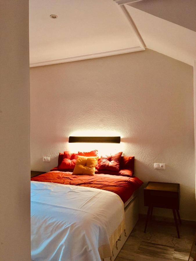 Apartamento Fantastica Vivienda En El Pleno Corazon De Granada