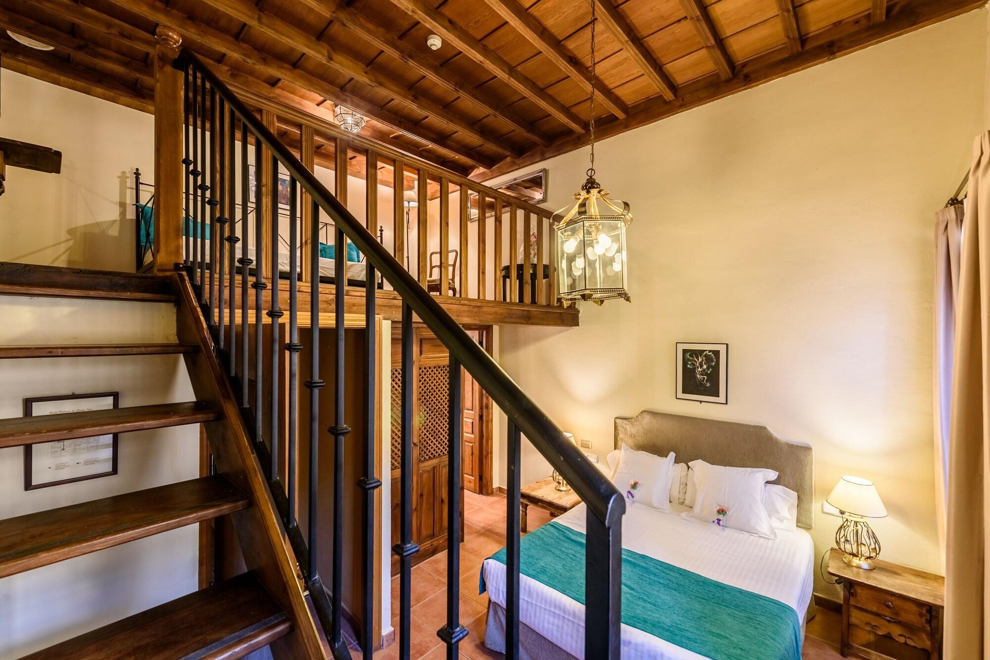 Palacio De Santa Inés Hotel
