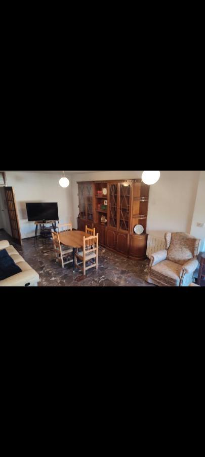 Habitación en casa particular Amplia Con Vistas Granada