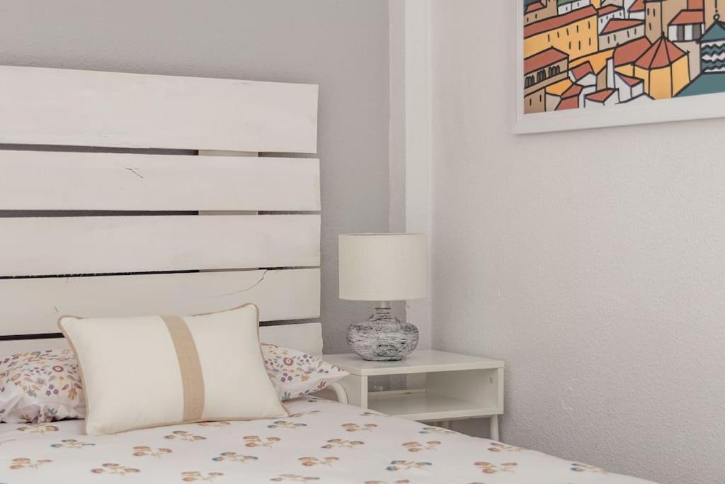 Con Terraza A 4 Minutos De La Catedral Apartamento