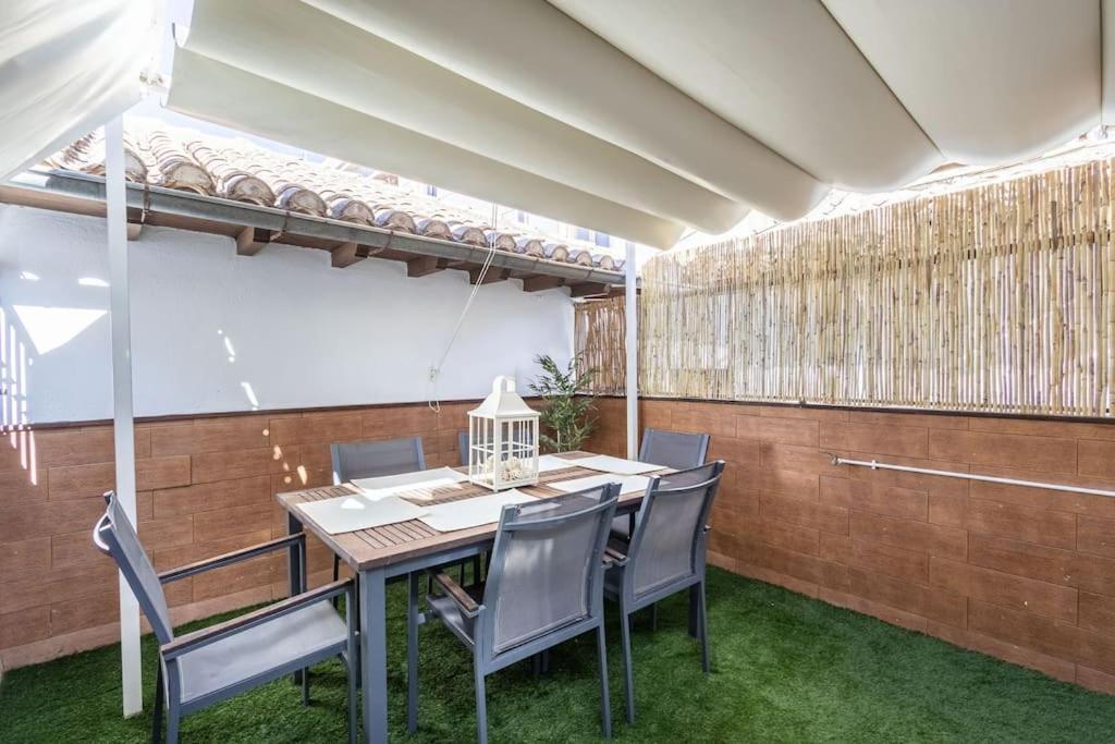 Apartamento Con Terraza A 4 Minutos De La Catedral *