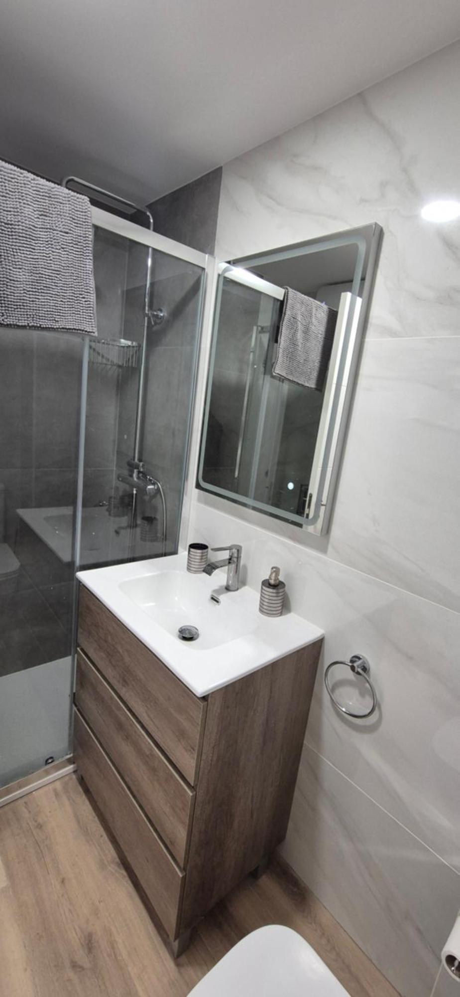 Sun Apartment *