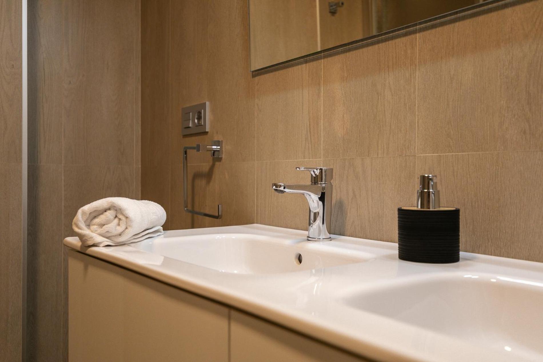 Atico Piscina Y Parking Apartamento *
