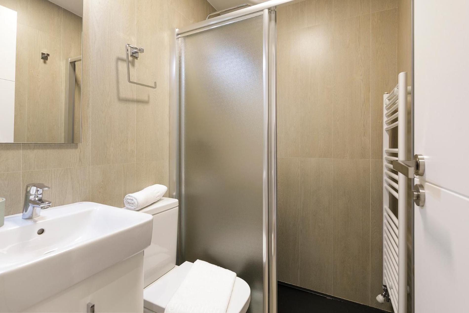 Atico Piscina Y Parking Apartamento Granada