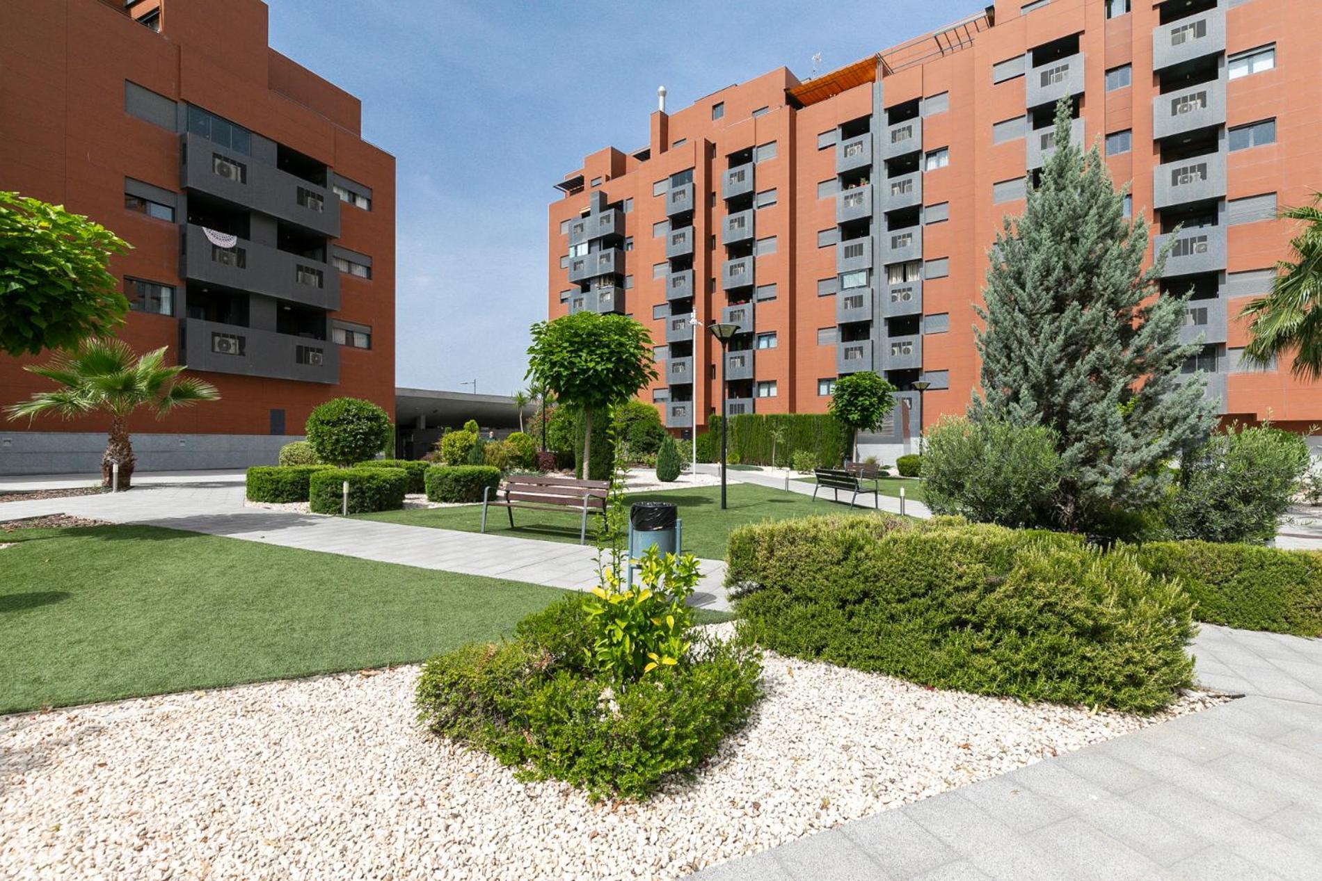 Atico Piscina Y Parking * Granada