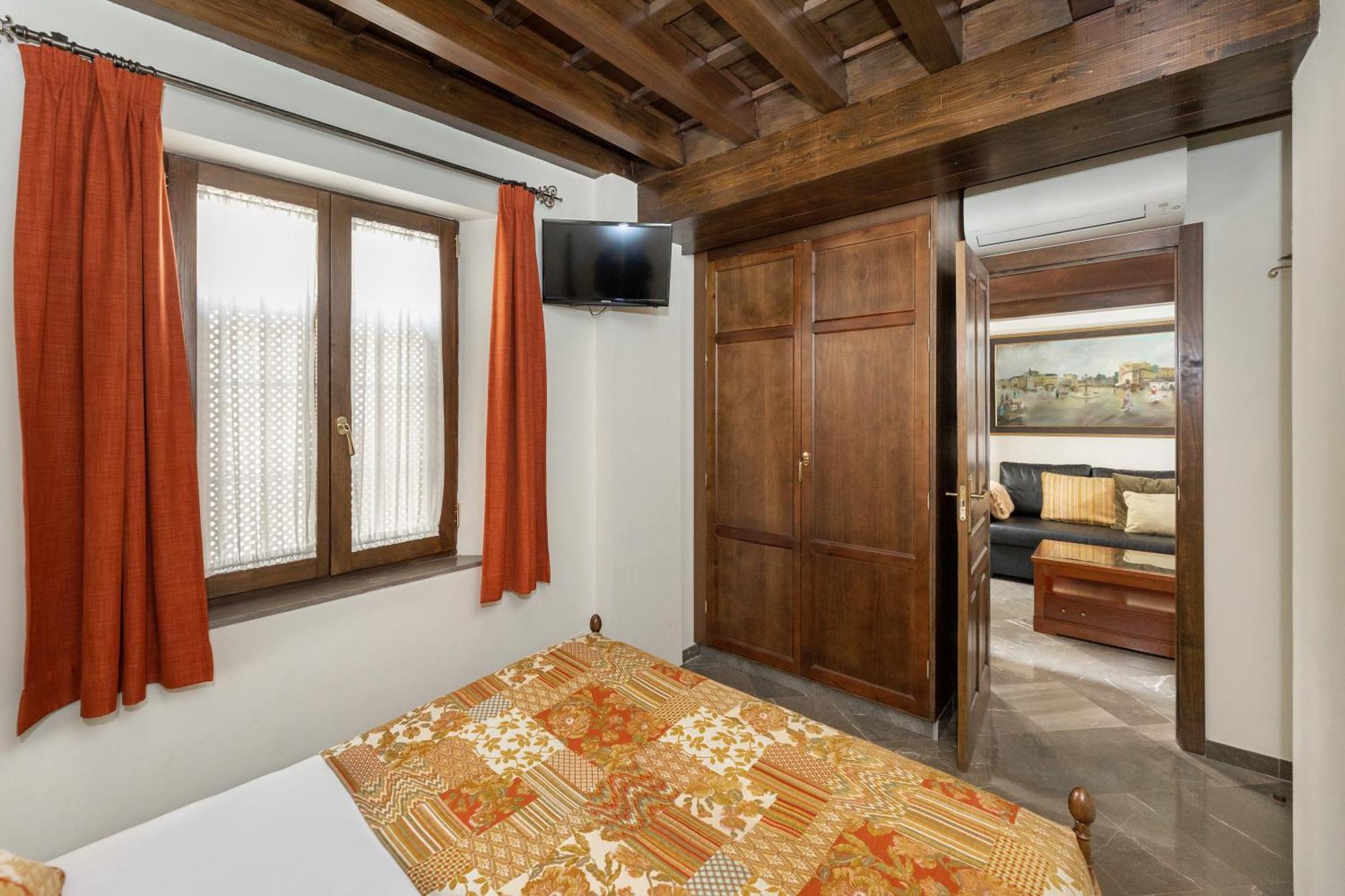 Apartamento En Pleno Centro, Aljibe Rodrigo Del Campo 1c Granada