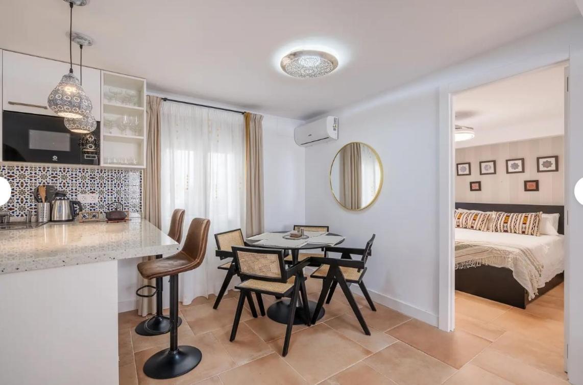 Casa Al Andalus - Chic, Serene, And Posh Center Pad Apartamento *