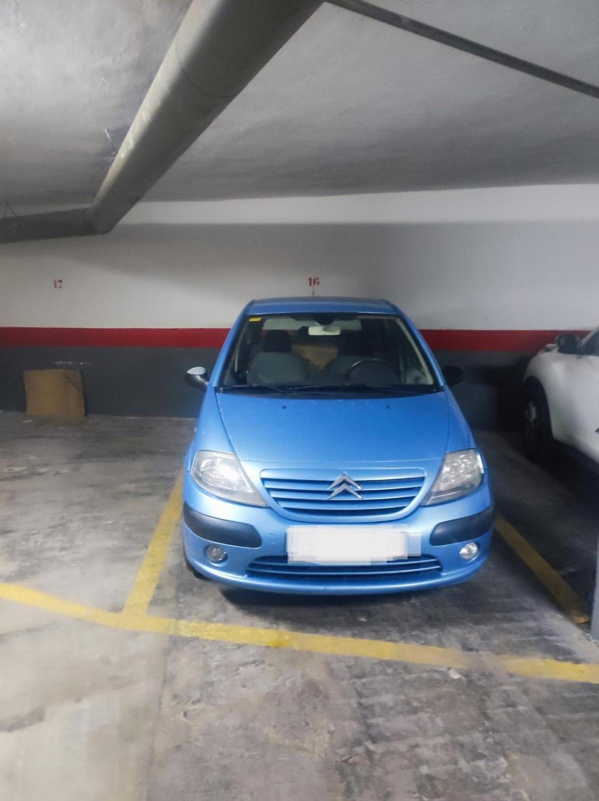Apartamento Recogidas Centro Linda Con Balcon