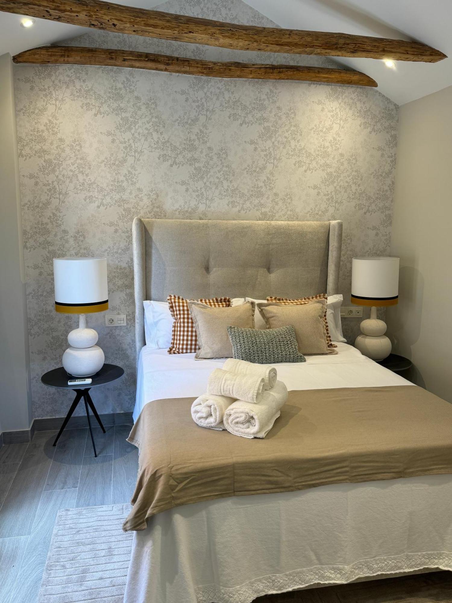 Suspiro Penthouse 301 By Florentia Homes Apartment *