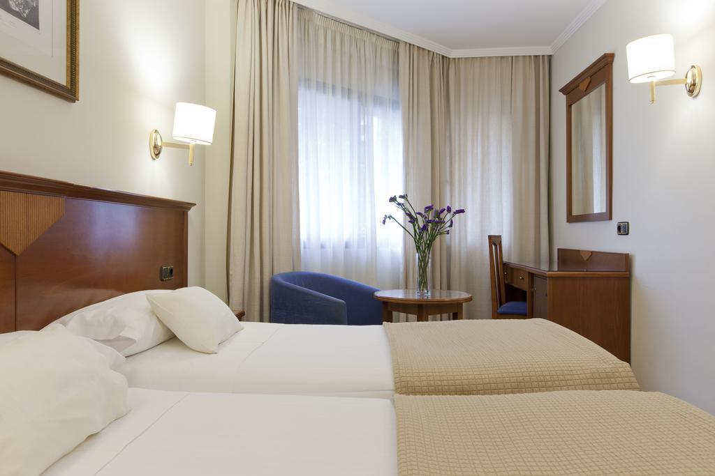 Hotel Porcel Alixares 4*
