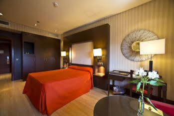 Ma Nazaries Business And 5* Granada