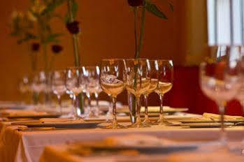 Ma Nazaries Business And Hotel