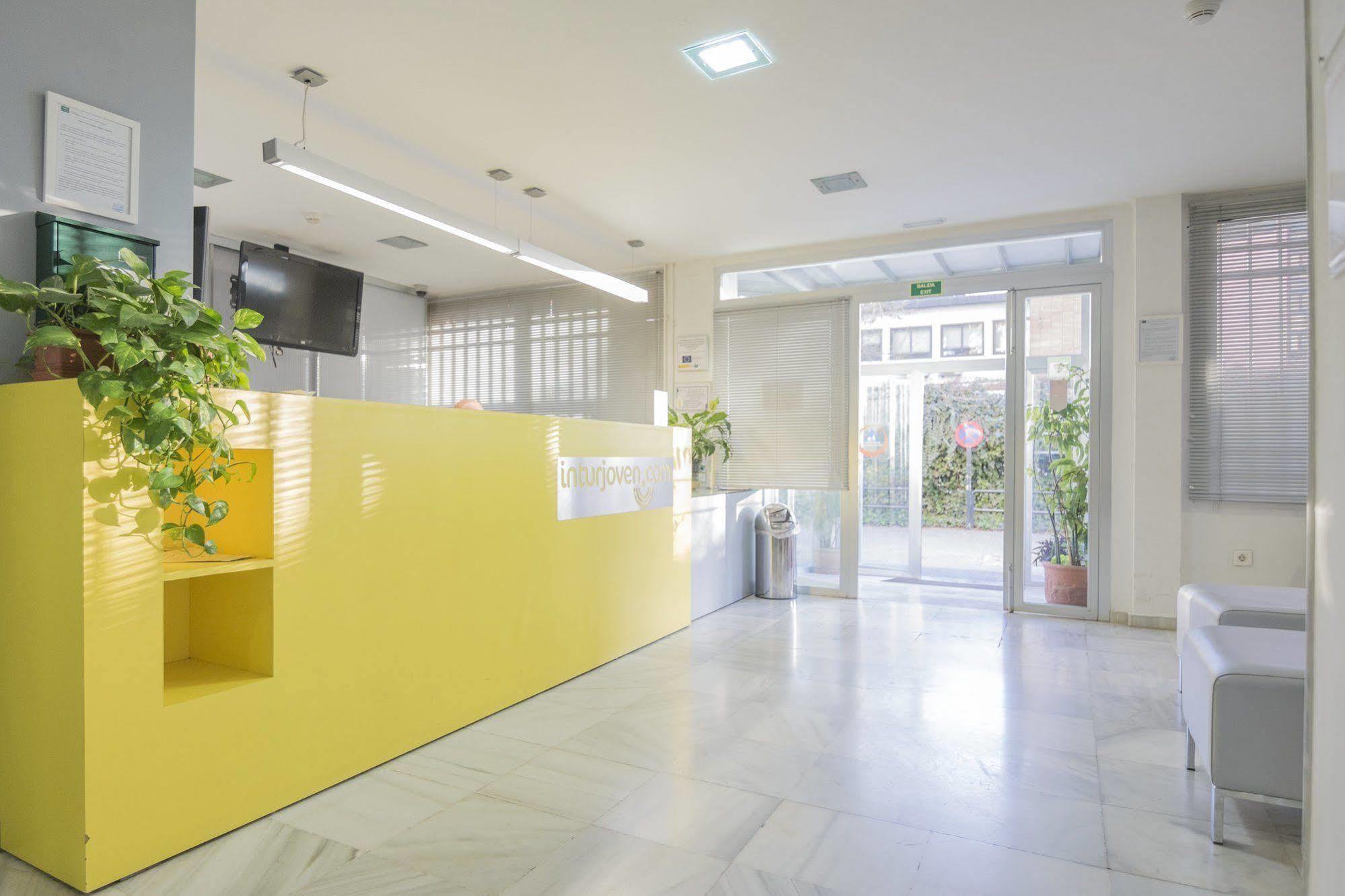 Inturjoven Hostel