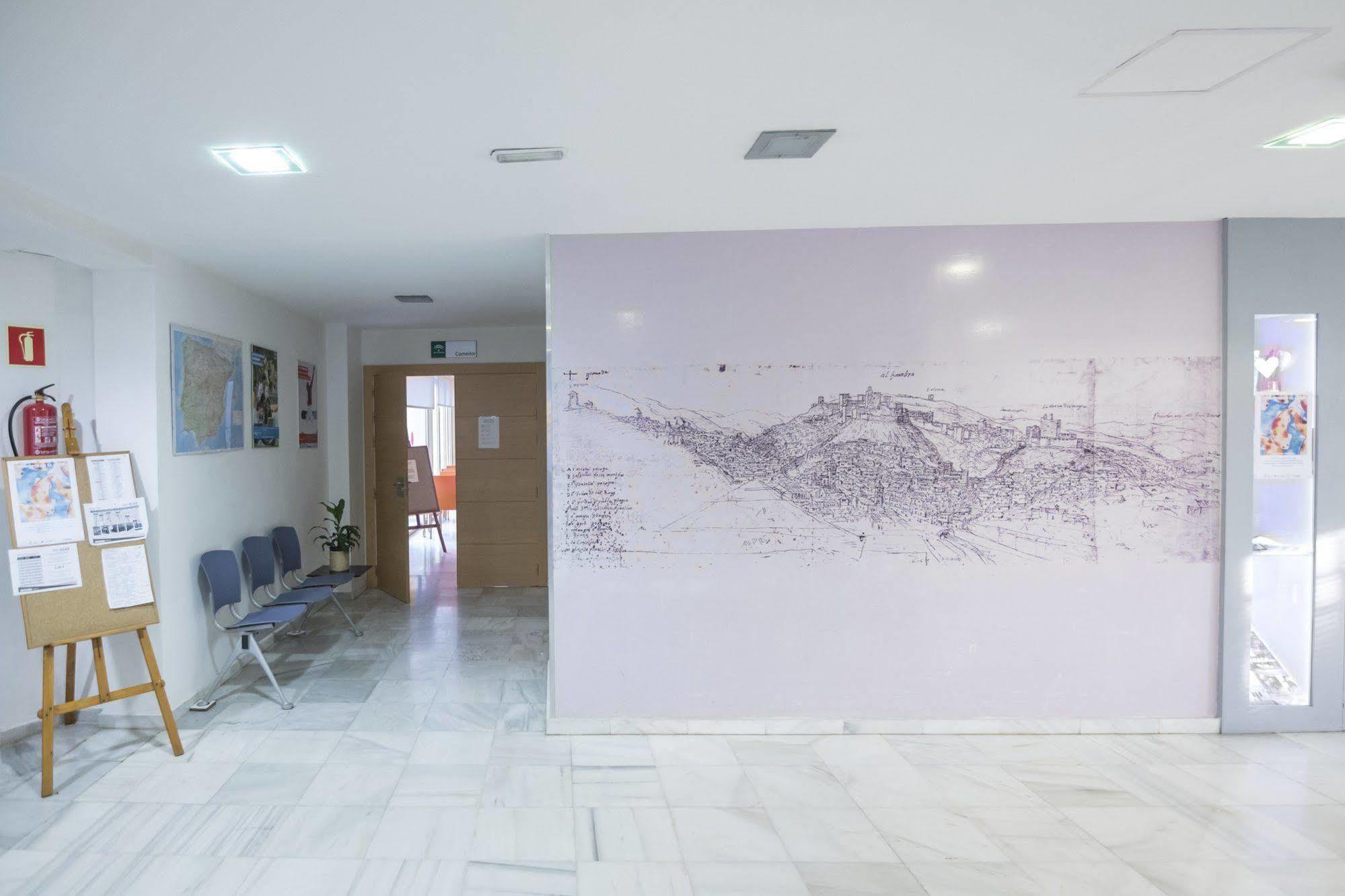 Hostel Inturjoven Granada