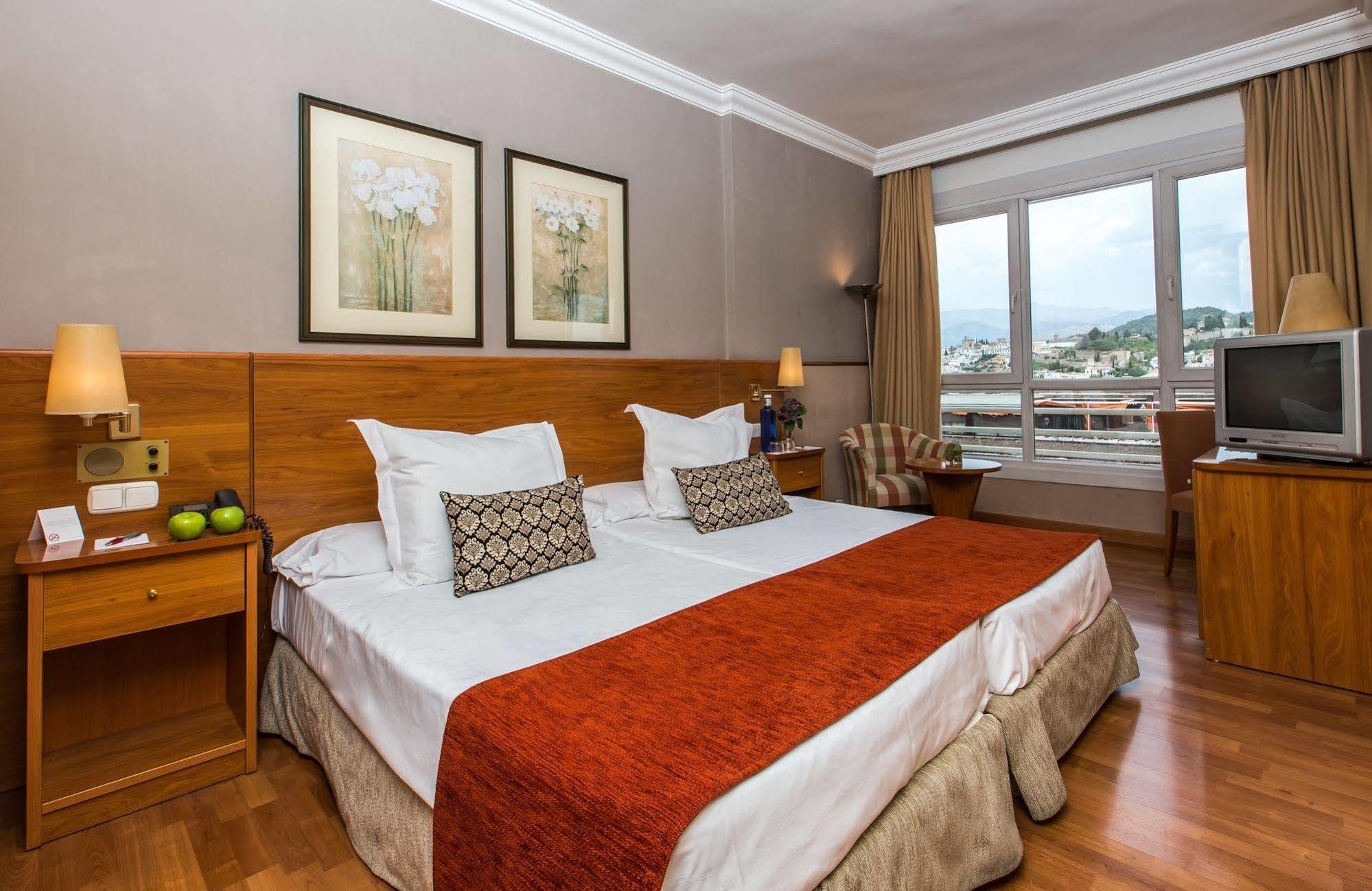 Leonardo Hotel