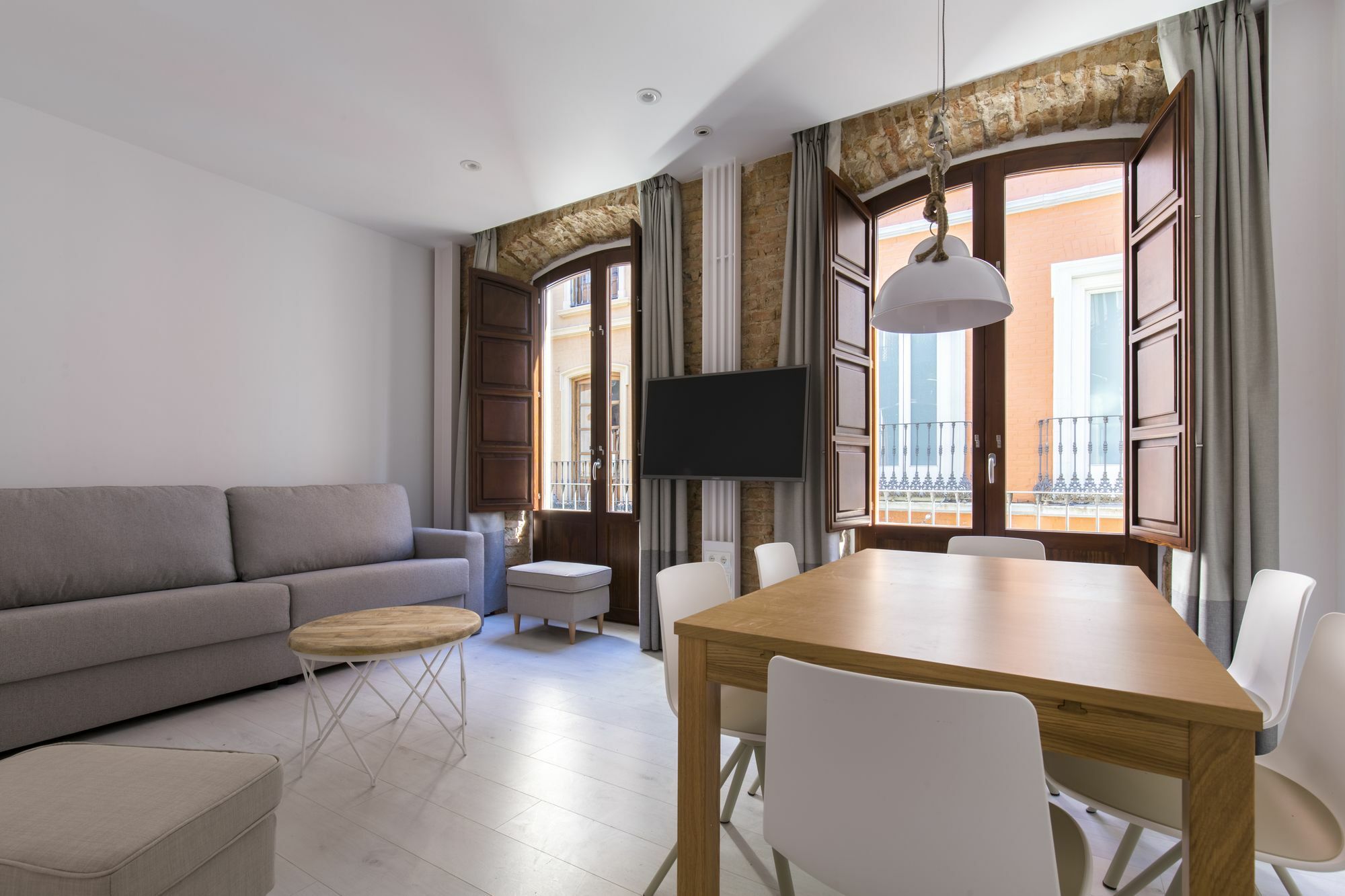Aparthotel Shine Alcaiceria 4*