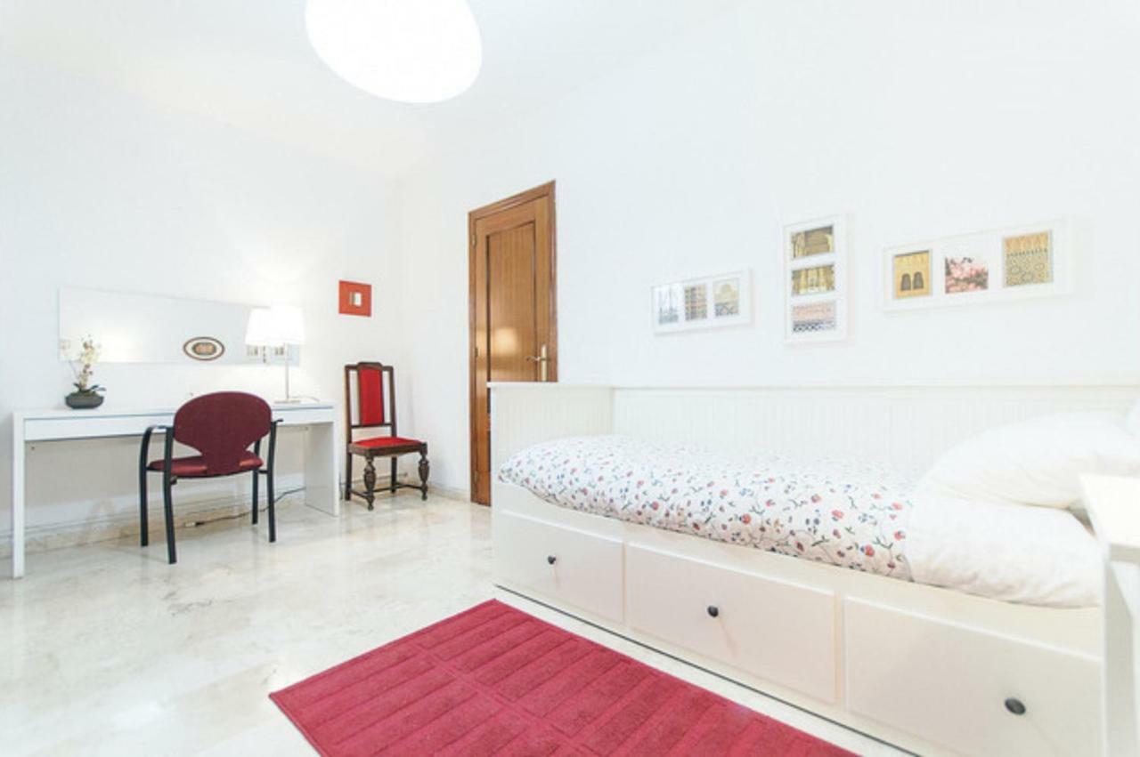 Afan Y Parking Incluido Apartamento Granada