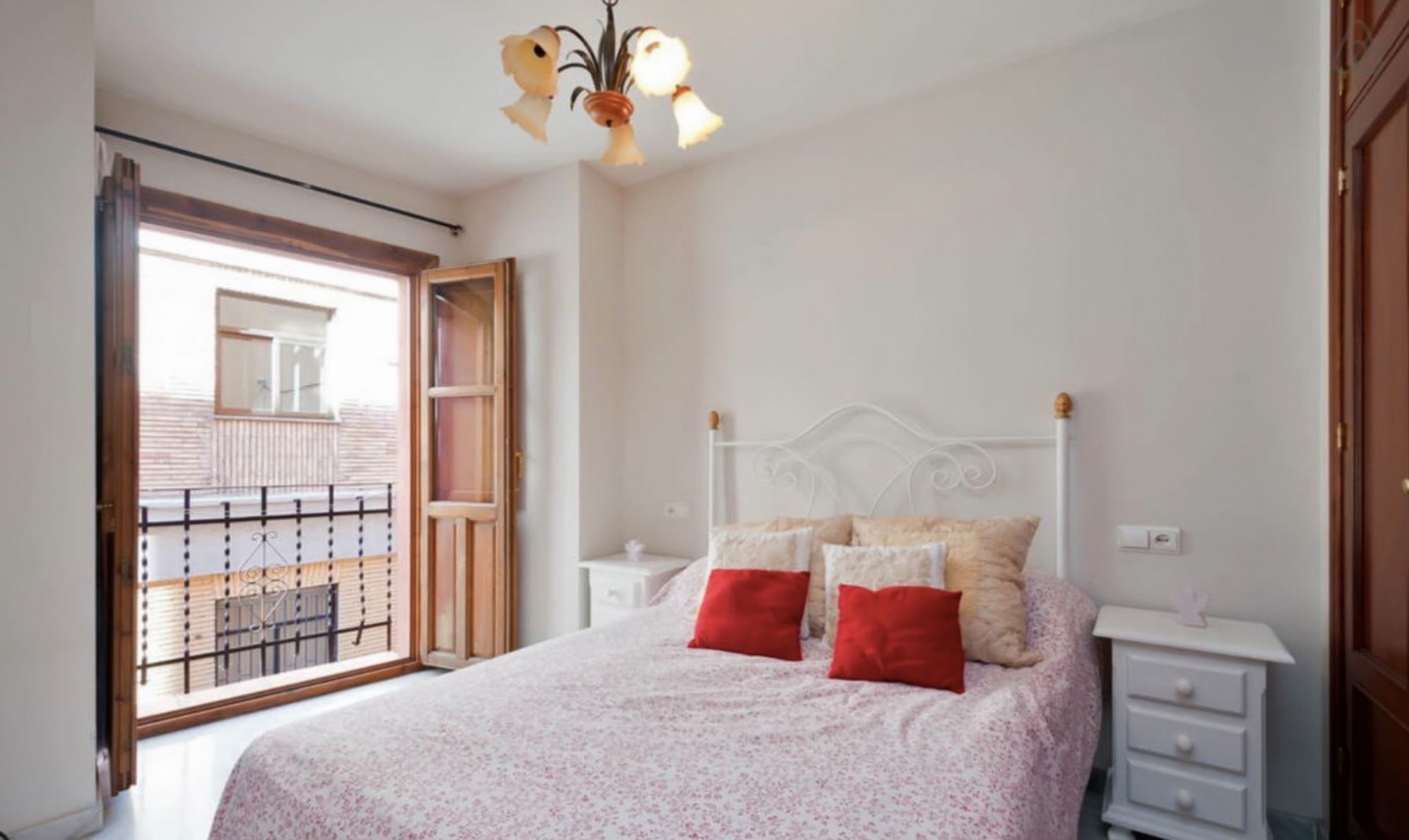 Sunny, 2-bedroom House With Wifi In 5 Minutes From *