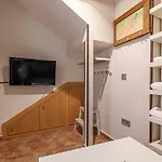 Apartamento céntrico a 10 minutos de la Alhambra con parking gratis