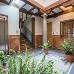 Apartamento céntrico a 10 minutos de la Alhambra con parking gratis