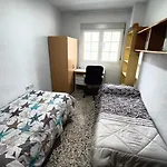 Apartamento 3 Dormitorios Frente A Hospital De Traumatologia