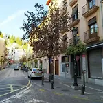 4 Balconies House, Central And Near The Alhambra