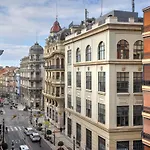 Elegant And Central Location
