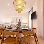 Genteel Home Capiteles