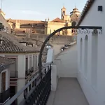 Patio De Sombra - Urban Suites