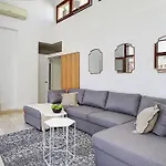 Mywhitewall Bib-Rambla