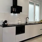 Navas 102 Cosmopolitan Loft